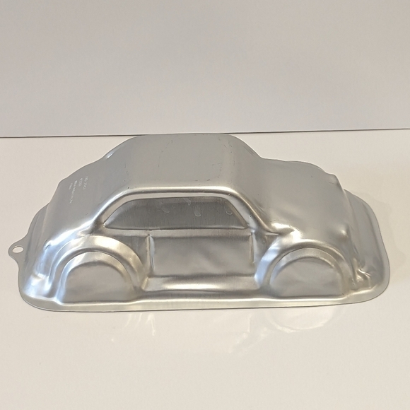 Wilton 3D cruiser car cake pan 2105-2043 - Picture 5 of 8